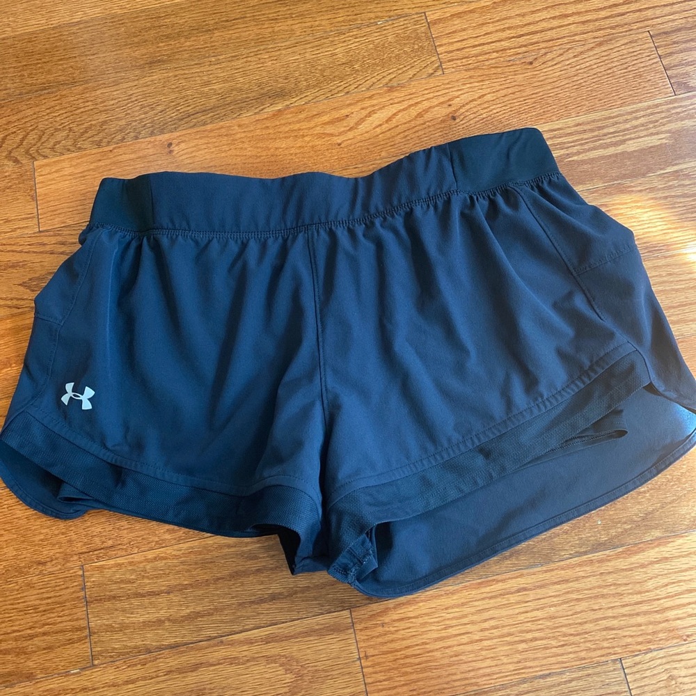 Womens under armour 2in1 running shorts size XL